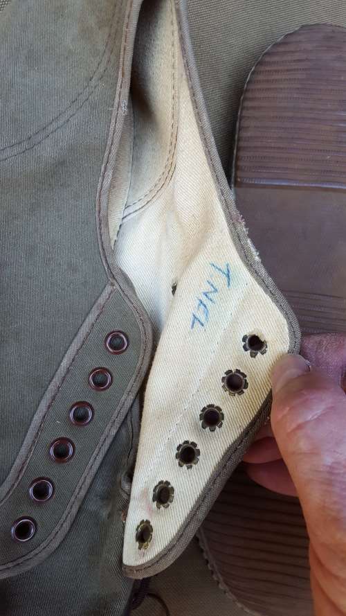 SADF era issue PT "tekkies" nutria runnng shoes aka "PF Flyers" size 9 UK & in good used condition