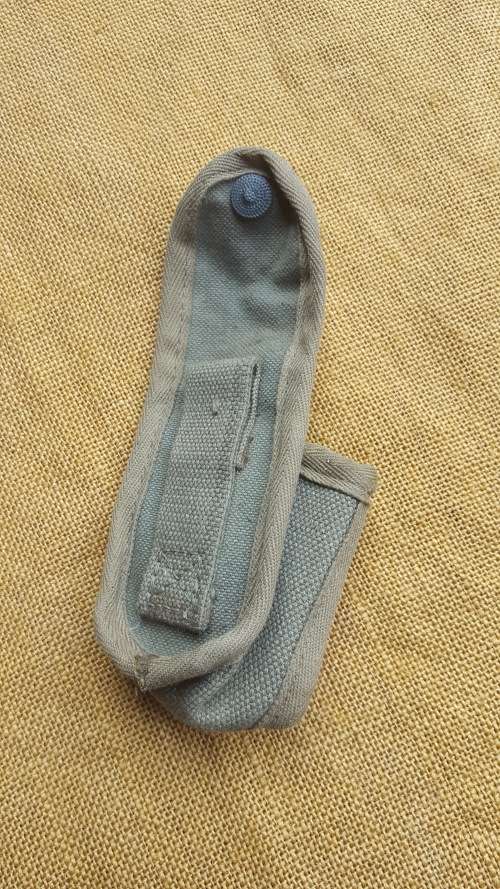 a scarce and rarely seen patt 70/73 SADF era olive green canvas compass pouch - new condition