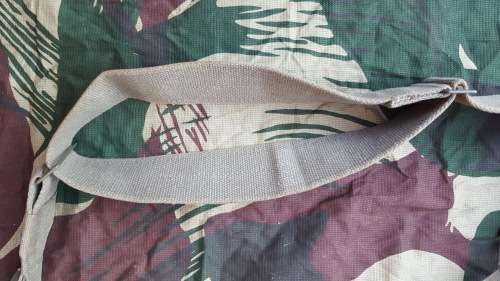 mint new & unissued unused condition SADF era patt 70/73 wide olive green canvas R4/R5 rifle sling