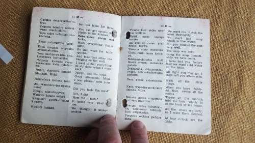 Rhod era language pamphlet "Kataura Chirungu" phrase book 60 pgs sml pocket size Selous Scout