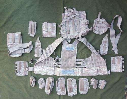 100% orginal & very good used Russian Army digital desert camo Syria era 19 piece webbing set