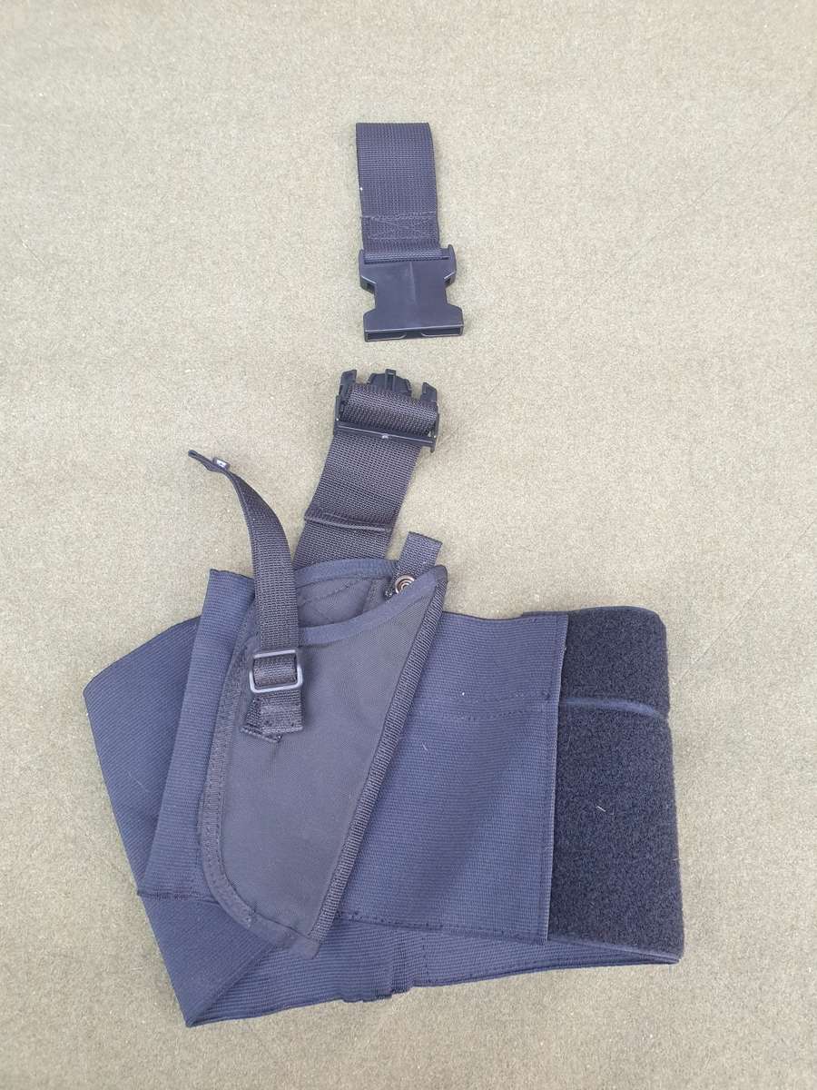 scarce used SADF era original SA SF Recce used/issue black nylon drop-leg thigh holster urban kit