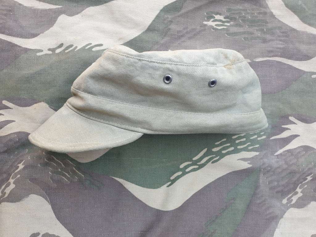 rarely seen original Cuban issue olive green fatigue cap Angola bushwar piece no damage BUT faded