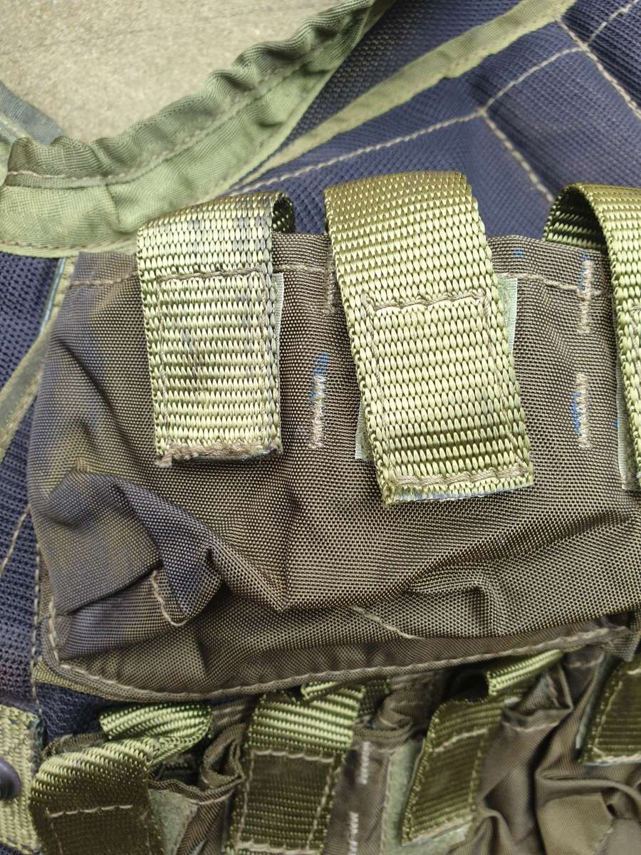 SA SF Recce Niemoller style olive green nylon 40mm vest SADF issue SWA/Angola era borderwar period