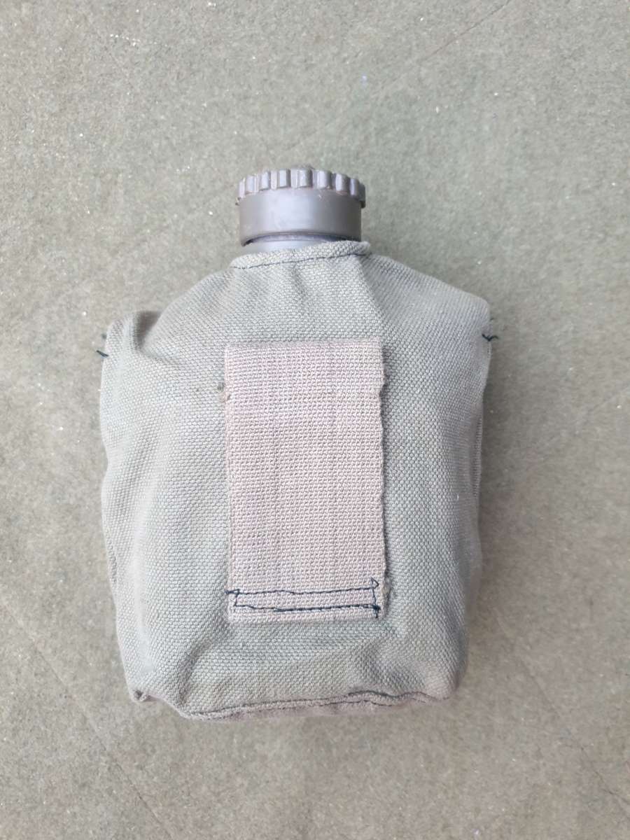 Original Rhodesian bushwar period patt 69 canvas carrier pouch & 1lt canteen good clean used (nr1)