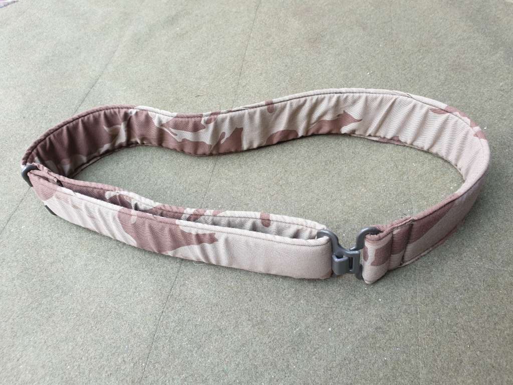 scarce adjustable (too XL) size ex Para-Military AWB right wing Org. camo uniform web-belt as new