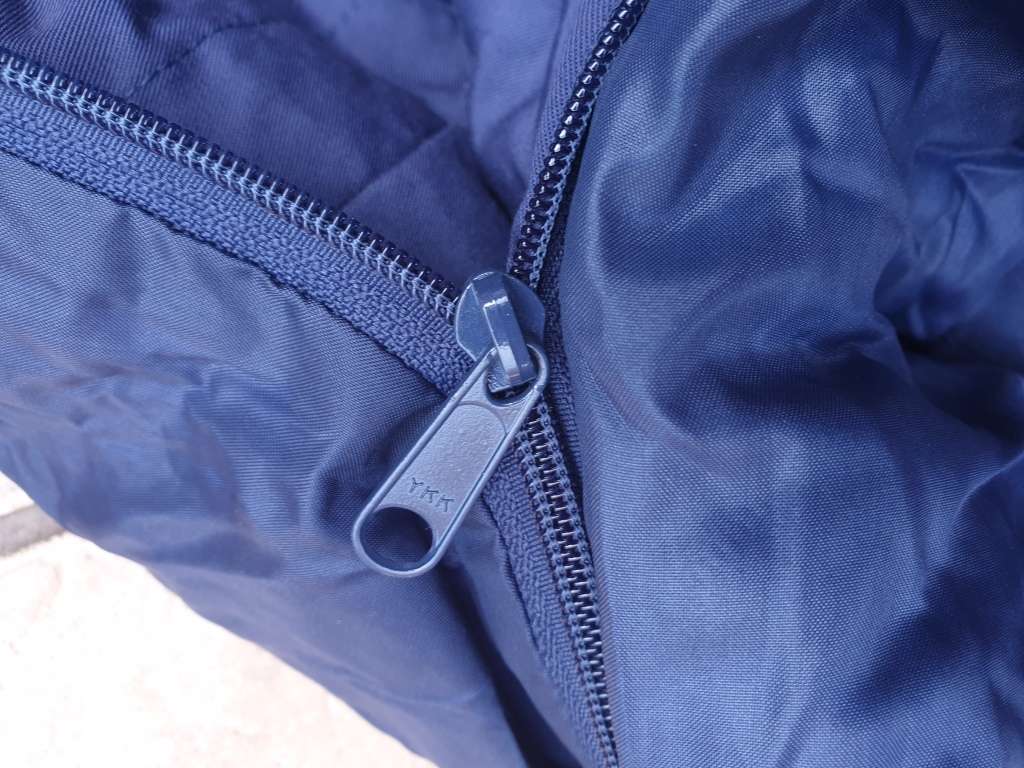 original locally made SAAF navy blue colour winter large sleeping bag new & unused clean condition