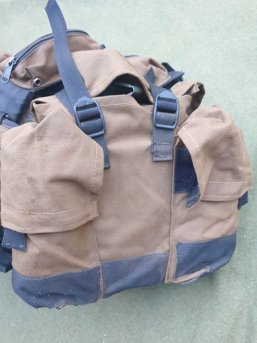 original SADF era Para Battalion issue Bateleur 90 (Backpacker made) belt kit in good used condition