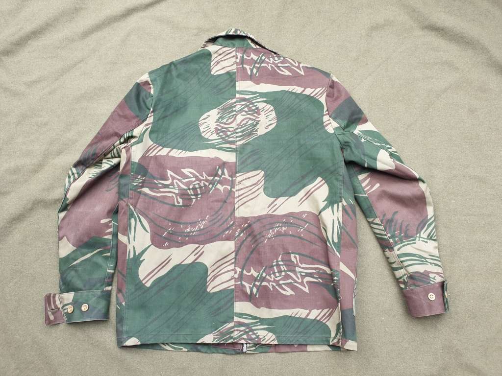 1st ever seen (?) Rhodesian camo 100% original wind/ water proof lined jacket large as new