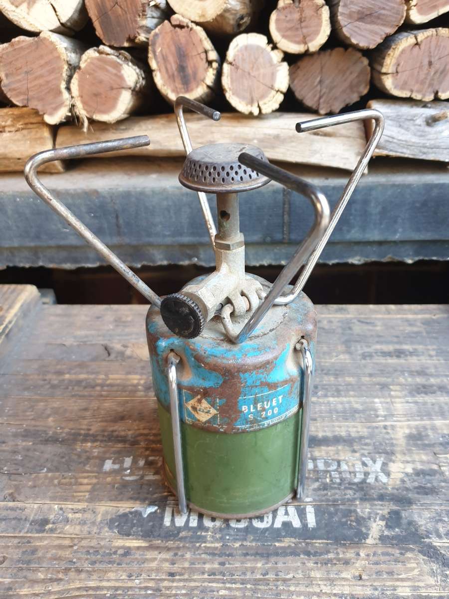 original early Camping Gaz BLUET 206 small blue gas stove & Rhod army issue (empty) green canister