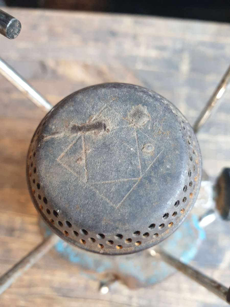 original early Camping Gaz BLUET 206 small blue gas stove & Rhod army issue (empty) green canister