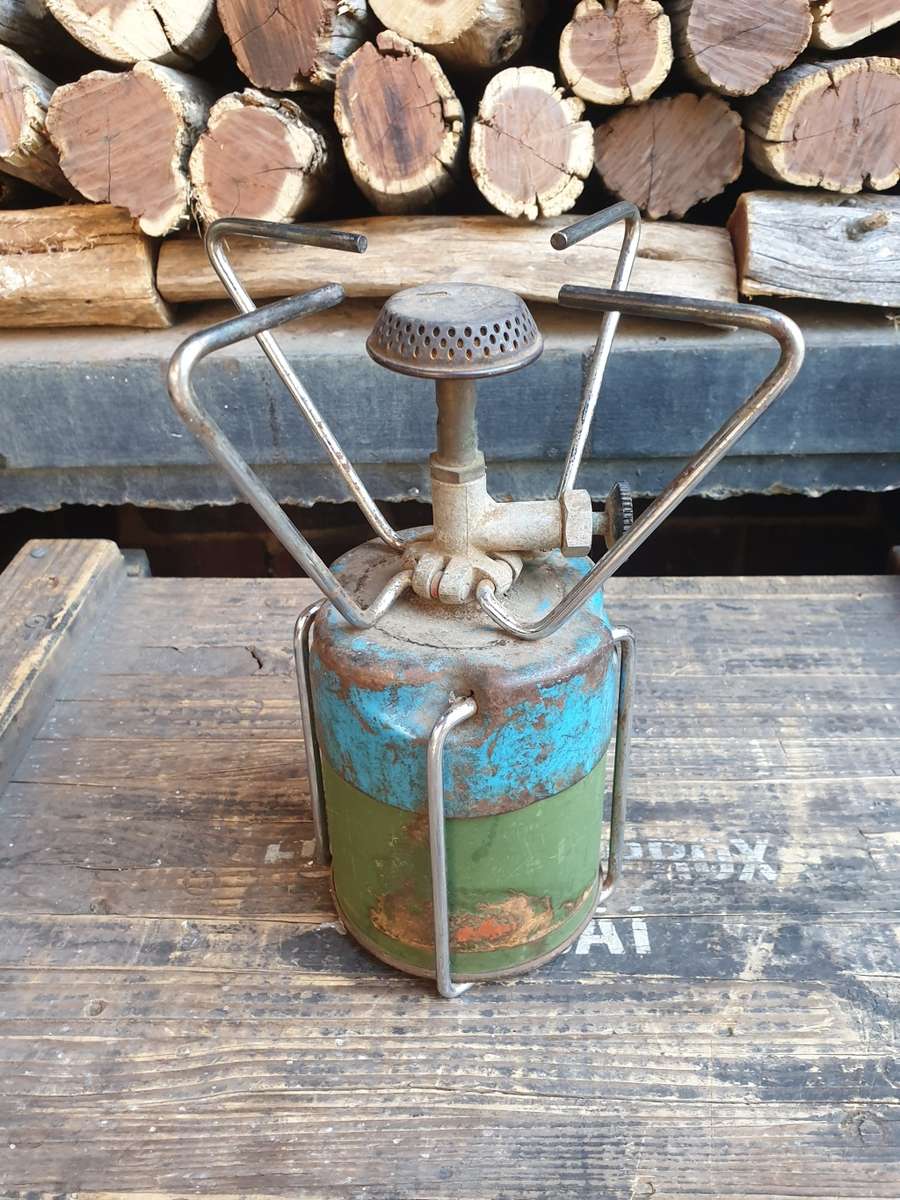 original early Camping Gaz BLUET 206 small blue gas stove & Rhod army issue (empty) green canister
