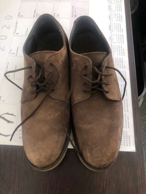 Basic Thread men`s suede shoes