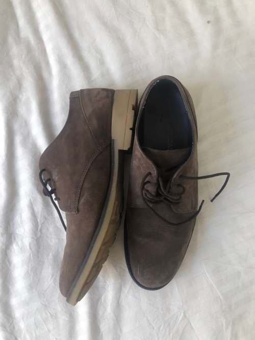 Basic Thread men`s suede shoes