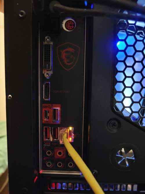 MSI B360 Gaming Plus + Intel Core i5 9400 + Corsair Vengeance RGB PRO DDR4 3200Mhz