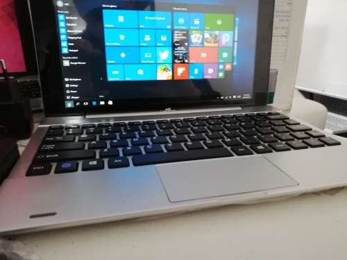 **FREE SHIPPING*Brand New Proline Gemini Mini Laptop 3G, touch screen, windows 10, lots of extras***