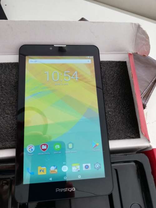 ***BRAND NEW PRESTIGIO GRACE 3157 3G TABLET Plus 32GB Memory Card**R99 FRIEGHT***