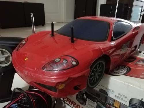 ***TAMIYA RC ELECTRIC FERRARI 360 MODENA CHALLENGE 1/10. WITH REMOTE AND ACCESSORIES