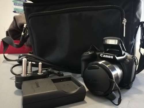 **CANON 20MP POWERSHOT SX430IS, WITH CARRY BAG AND 32GB MEMORY CARD, LIKE NEW*