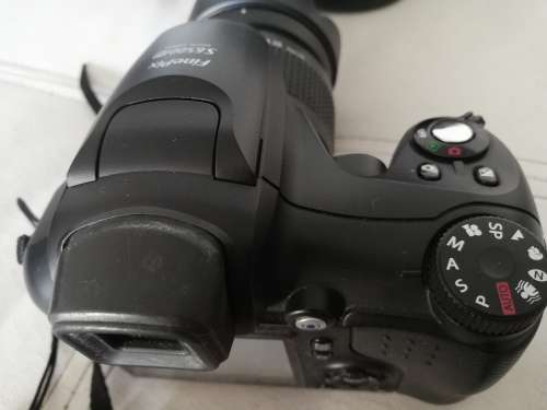 ***FUJIFILM FINEPIX S6500FD DIGITAL CAMERA ,BAG, MEMORY CARD  AND DATA CABLE AND MANUAL***
