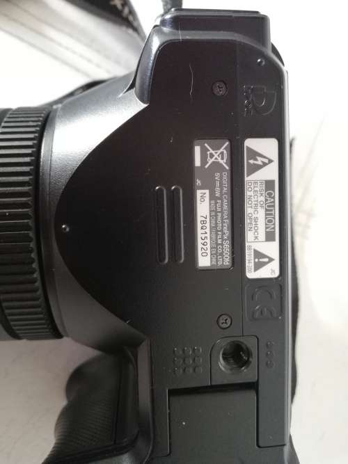 ***FUJIFILM FINEPIX S6500FD DIGITAL CAMERA ,BAG, MEMORY CARD  AND DATA CABLE AND MANUAL***