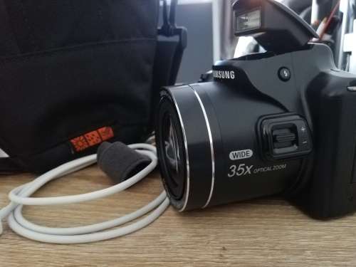 ******SAMSUNG WB2100 FULL HD DIGITAL CAMERA, LIKE NEW IN BAG AND STRAP***