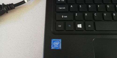 ****BRAND NEW ACER ASPIRE ES15 WITH NEW LAPTOP IN BOX***R99 FREIGHT**