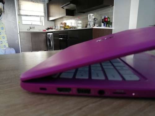 ***LATE ENTRY***BEAUTIFULL DEMO MODEL PINK HP LAPTOP WITH BAG***R5999******