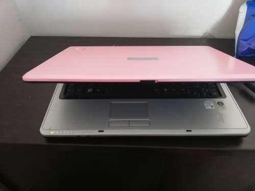***ADVENT 8215P PINK LAPTOP, 15.4 ". 500GB HDD, 1GB RAM***PLEASE READ***