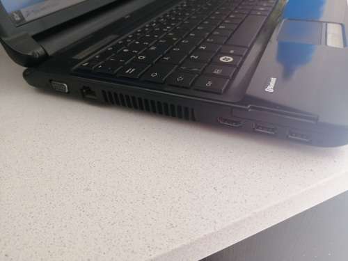 **ESSENTALSERVICE APPROVED***I3 FUJITSU I3LIFEBOOK A SERIES*750GB HDD, 4BG RAM ***