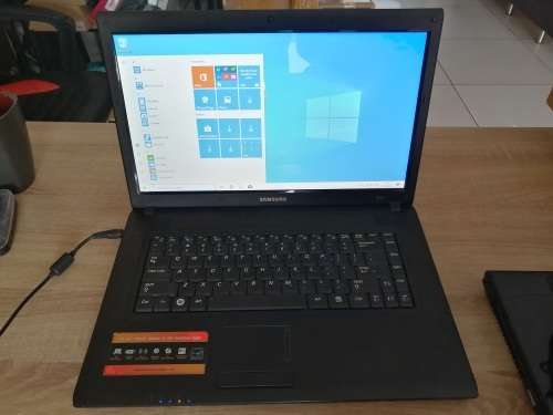 **ESSENTALSERVICE APPROVED***SAMSUNG R519 LAPTOP, EXCELLENT CONDITION ***