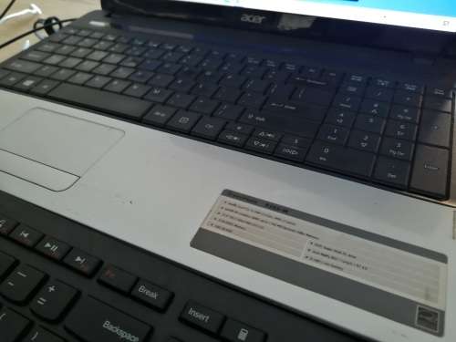 **I3 ACER TRAVELMATE P253-M **50GB HDD, 4GB RAM, WINDOWS 10*****