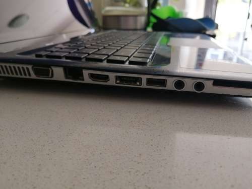 ***HP PAVILION DV6 ENTERTAINMENT, AMD PHENOM,6GB RAM, 500 HDD,BLUR RAY PLAYER*****