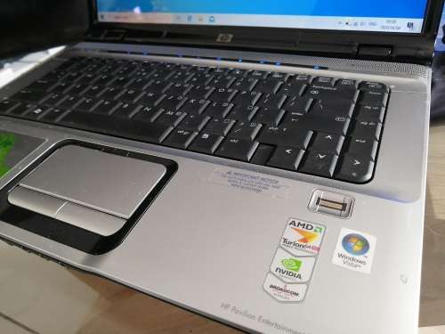 ***HP PAVILION DV6500 ENTERTAINMENT PC, IMMACULATE CONDITION WITH REMOTE AND BAG*****