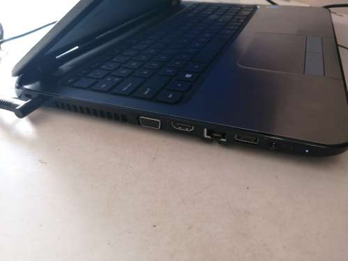 **HP 260 G3 LAPTOP. 15.6 INCH HS SCREEN, WEBCAM , WIFI, BLUETOOTH, HDMI, EXCELLENT CONDITION**