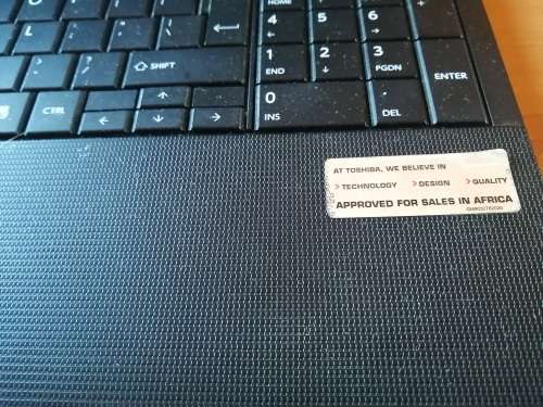 *****TOSHIBA SATELITE C850 LAPTOP, WEBCAM, WIFI ,BLUETOOTH DHMI, DVDUSB3***********