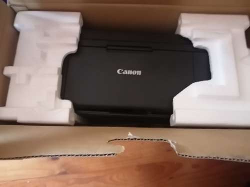 **LATE ENTRY**COMBO DEAL **PRESTIGIO LAPTOP AND 2 X PRINTERS. CANON/HP**READ AD****