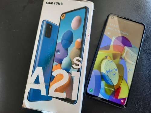 ***FREE FREIGHT**SAMSUNG GALAXY A21S, QUAD CAM, 32GB, BLUE** SLIGHT SCRACK AT BOTTOM OF SCREEN*****