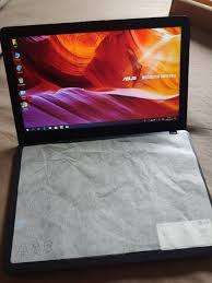 ****BRAND NEW  ASUS VIVOBOOK LAPTOP X543NA IN BOX  WITH CHARGER,MANUALS***WARANTEE*