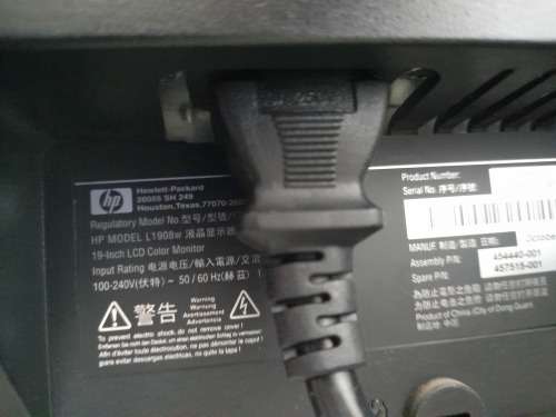 ***FREE GIFT***DELL OPTIPLEX 780 PC . 3GHZ, 3RAM, FREE 19` SCREEN AND NEW KEYBOARD AND MOUSE ***