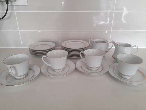 ***POSSIBLE HIGH VALUE CHINA****RC SRI LANKA NORITAKE L553 GLORIA TEA SET****