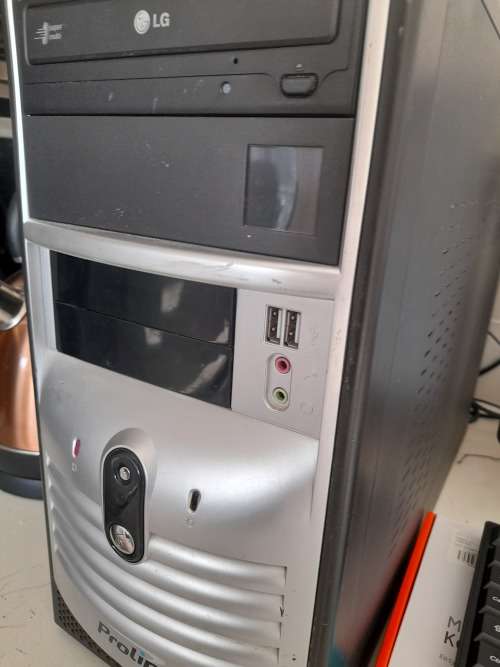 **FRIDAY DEAL*COMPLETE DESKTOP PC**PROLINE PC BOX, 1TB HDD, 4GB RAM**FREE SCREEN,NEW KEY BOARD,MOUSE
