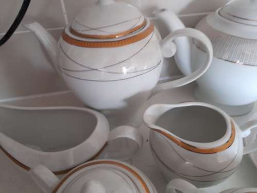 ***EASTER SPECIAL** 2 X NEW TEA SETS AND DINNER ,GRAVY TRAYS**EXCELLENT QUALITY***BIDDING ON BOTH***