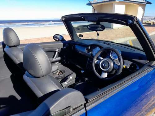 ***WOW!!!!!**2006 MINI COOPER CONVERTIBLE ON AUCTION*STARTING @R1 NO RESERVE***