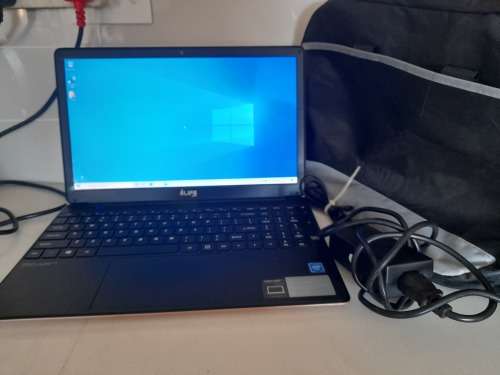 **FREE FREIGHT FRIDAY*ROSE GOLD  ZEDAIR ILIFE PLUS 4GB RAM, 500GB HDD, WIFI, BLUETOOTH INCL NEW BAG*