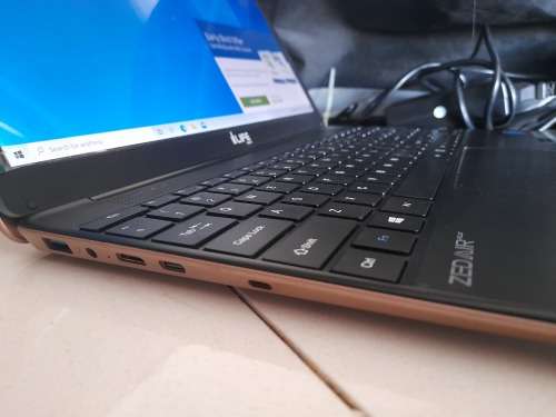 **FREE FREIGHT FRIDAY*ROSE GOLD  ZEDAIR ILIFE PLUS 4GB RAM, 500GB HDD, WIFI, BLUETOOTH INCL NEW BAG*