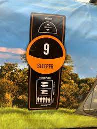 **CRAZY SPECIAL*CampMaster Family Cabin 900 Tent in bag***sleeps 9**