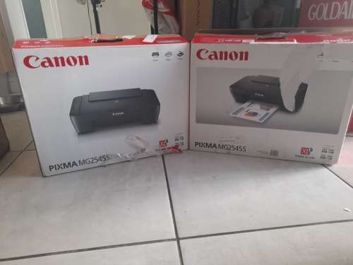 **LIQUIDATION STOCK**2 X CANON PRINTERS , LKE NEW BUT FEEDING ISSUES**SOLD AS IS**
