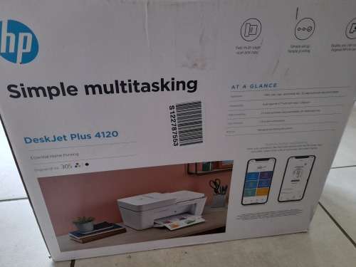 **LIQUIDATION STOCK**2 X HP PRINTERS , LKE NEW BUT FEEDING ISSUES**SOLD AS IS**