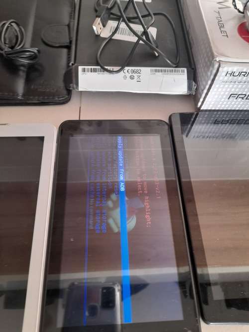 **FREE FREIGHT FRIDAY***BULK LOY OF TABLETS, 1XBLAUPUNKT, 1XTELEFUNKEN,2 X FREEDOM, 1X KINDLE*AS IS*